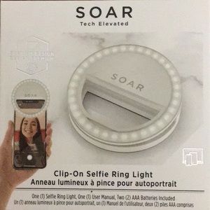 NIB clip-on selfie ring light